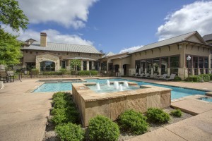 Three Bedroom Apartments for Rent in San Antonio, TX - Pool with Fountain (2) 